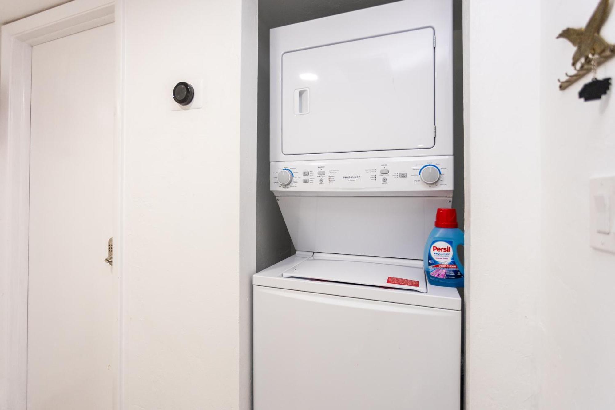 Bass & Sun Condominium 2/2 Bedroom クルーイストン 部屋 写真