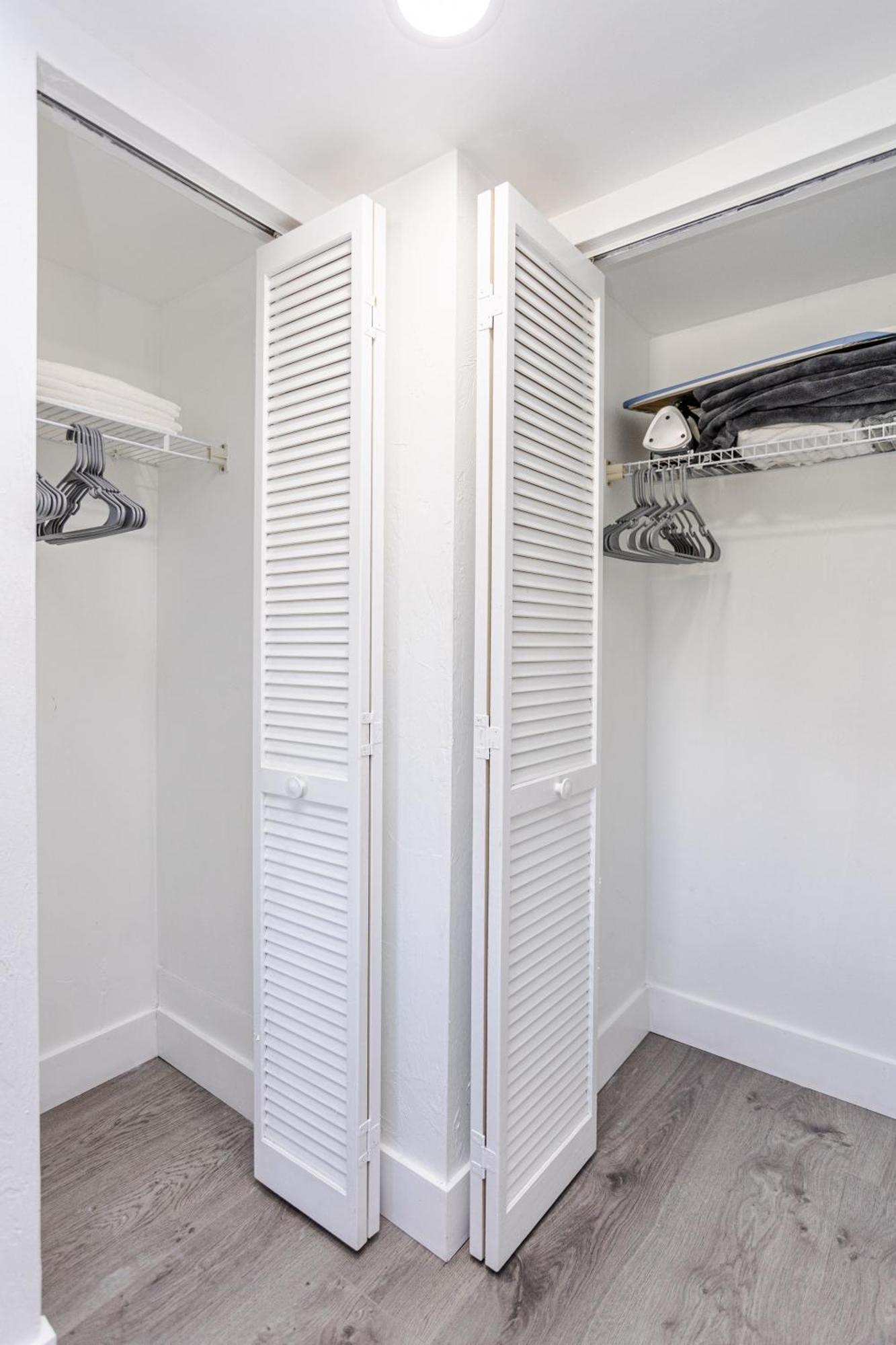 Bass & Sun Condominium 2/2 Bedroom クルーイストン 部屋 写真