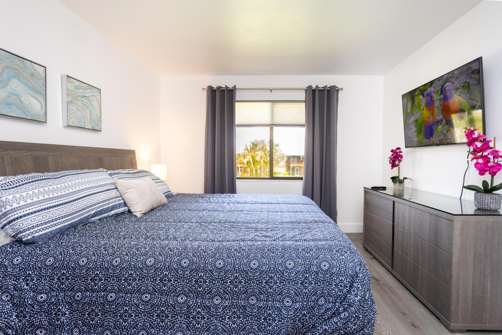Bass & Sun Condominium 2/2 Bedroom クルーイストン 部屋 写真